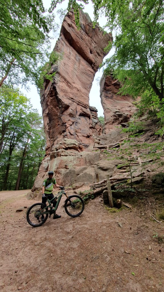 Dahner Felsenland E-MTB-Tour im Pfälzerwald Michaque Kaiser vom MTB Blog www.mtb-moments.de