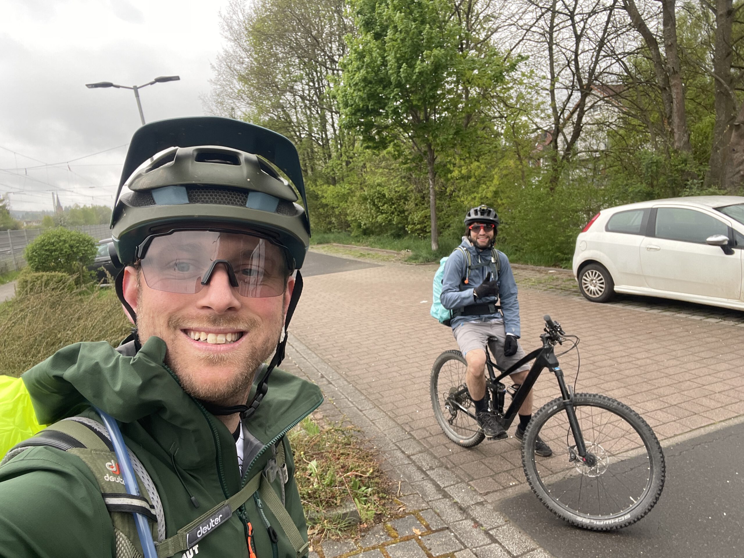 Start der Trans Pfälzerwald am Bahnhof in Hochspeyer