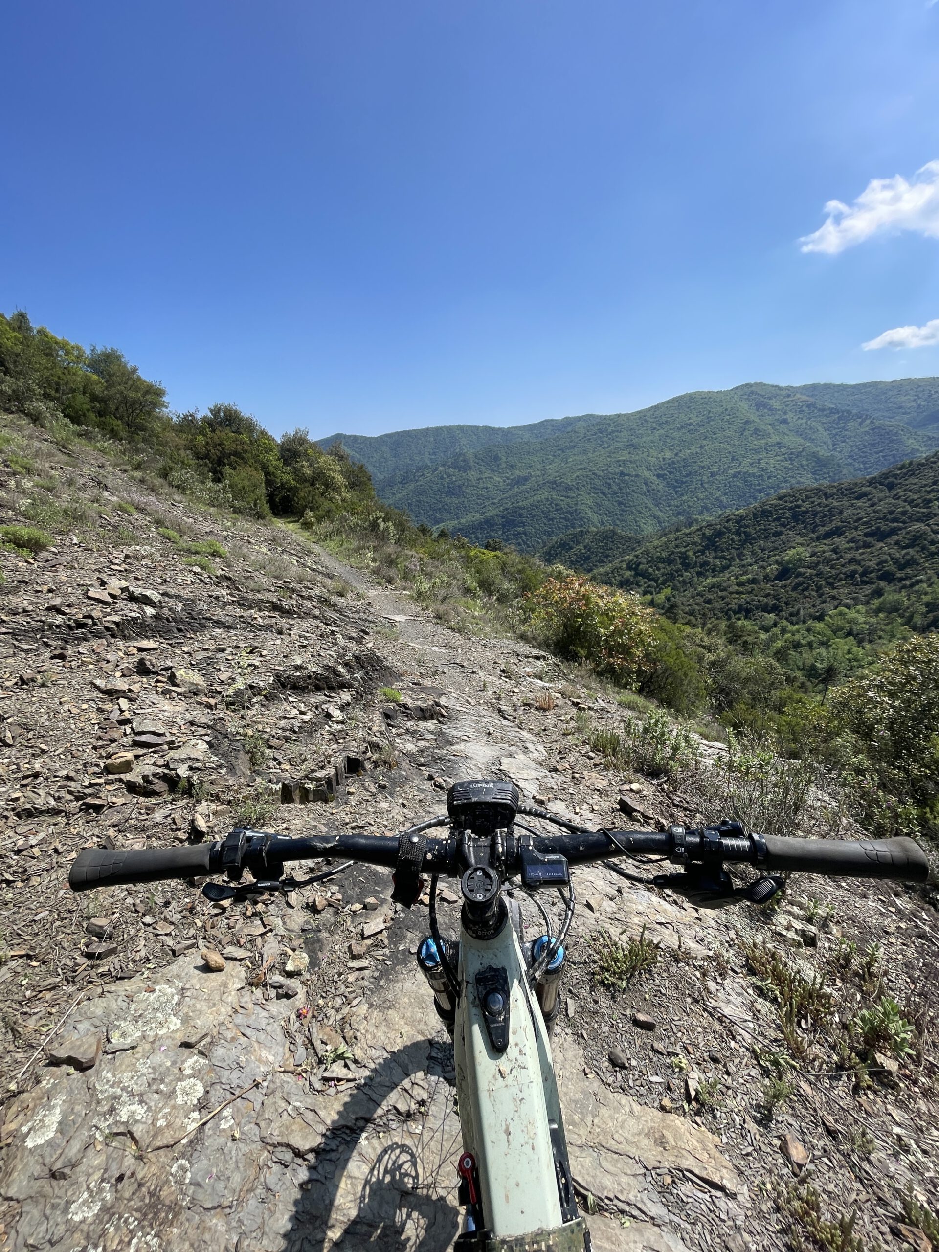 Trans Ligurien mit dem E-MTB: Von Finale Ligure nach Ventimiglia Trails Trails Trails