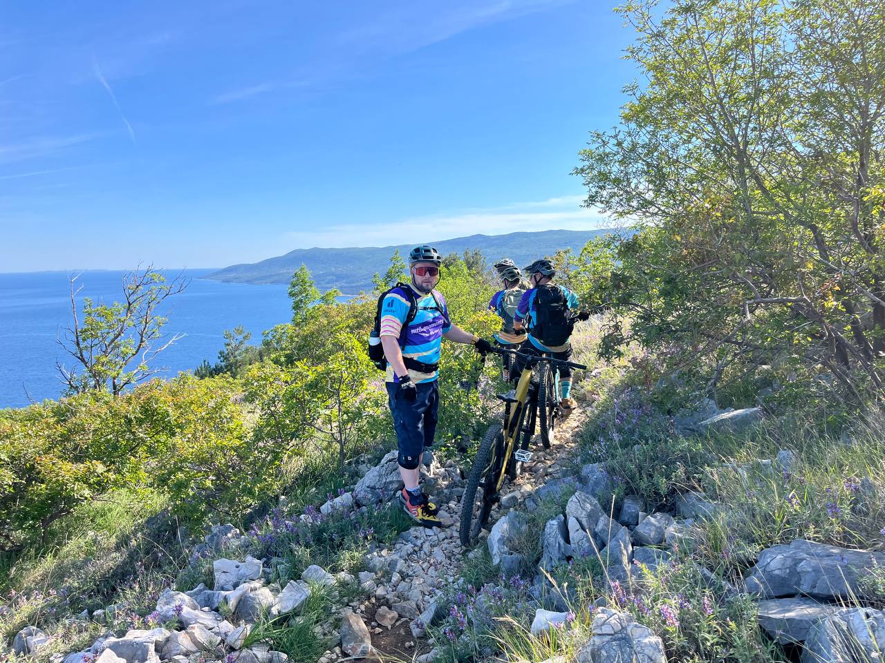 Mountainbike und Segeln in Kroatien – MTB-Abenteuer in der Kvarner Bucht
